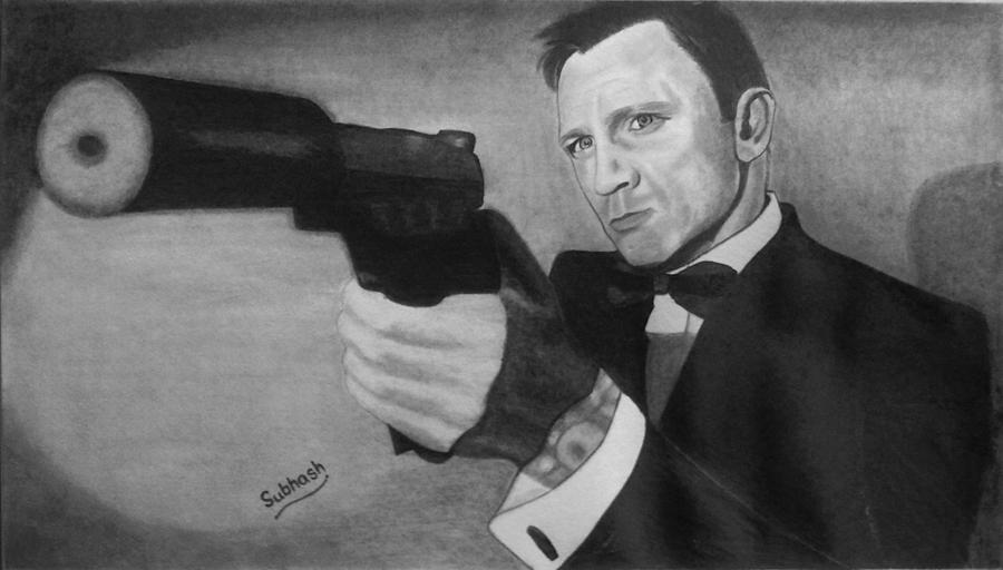 Daniel Craig Amazing Drawing