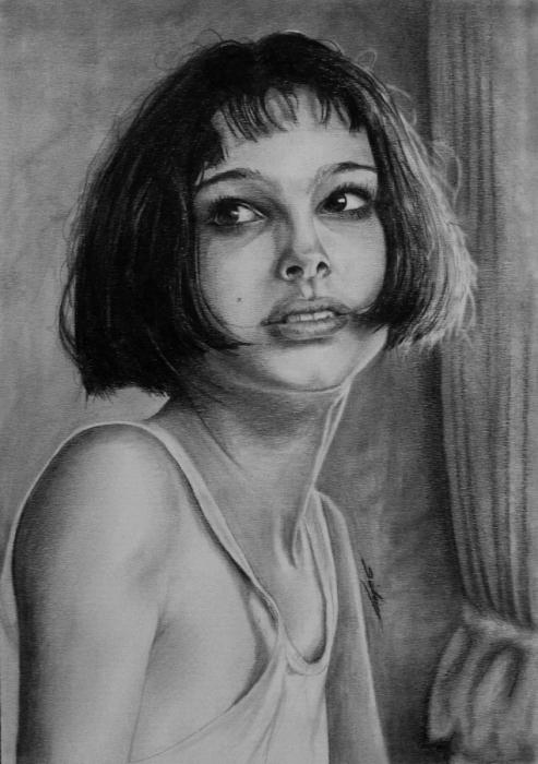 Natalie Portman Drawing Pictures