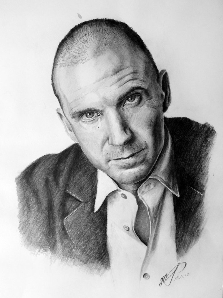 Ralph Fiennes Drawing Realistic