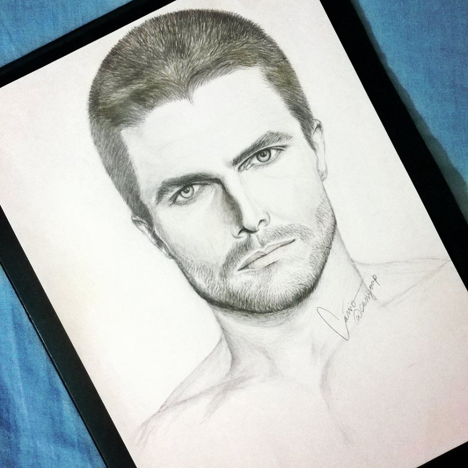 Stephen Amell Drawing Realistic