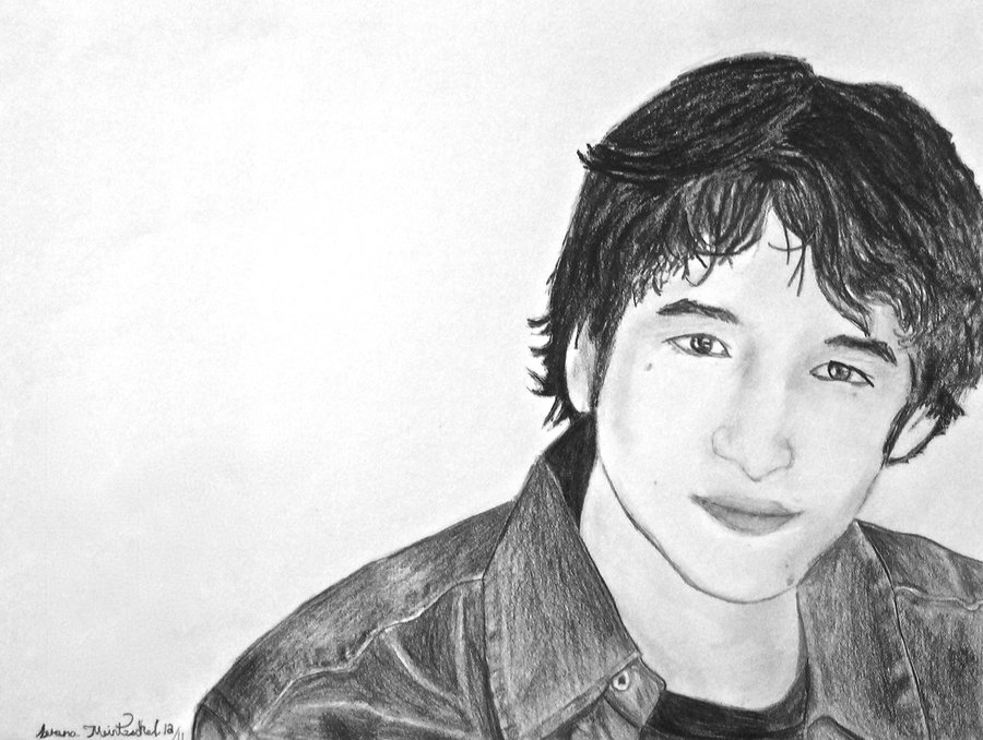 Tyler Posey Drawing High-Quality