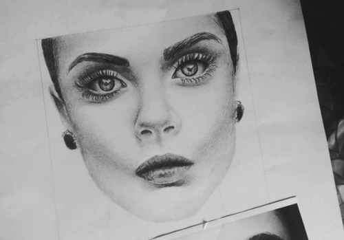 Cara Delevingne Drawing Beautiful Art