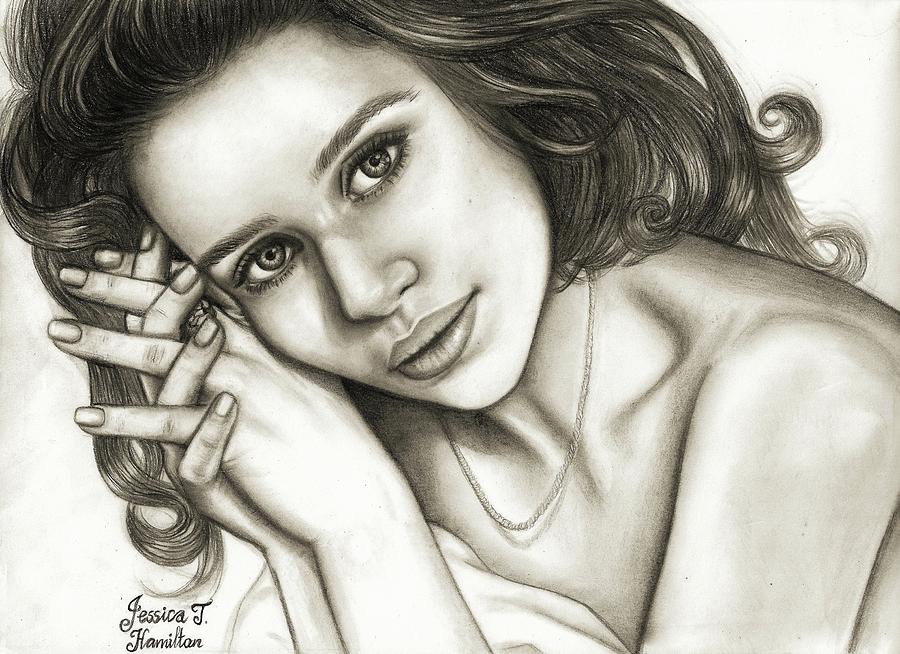 Emilia Clarke Drawing Images