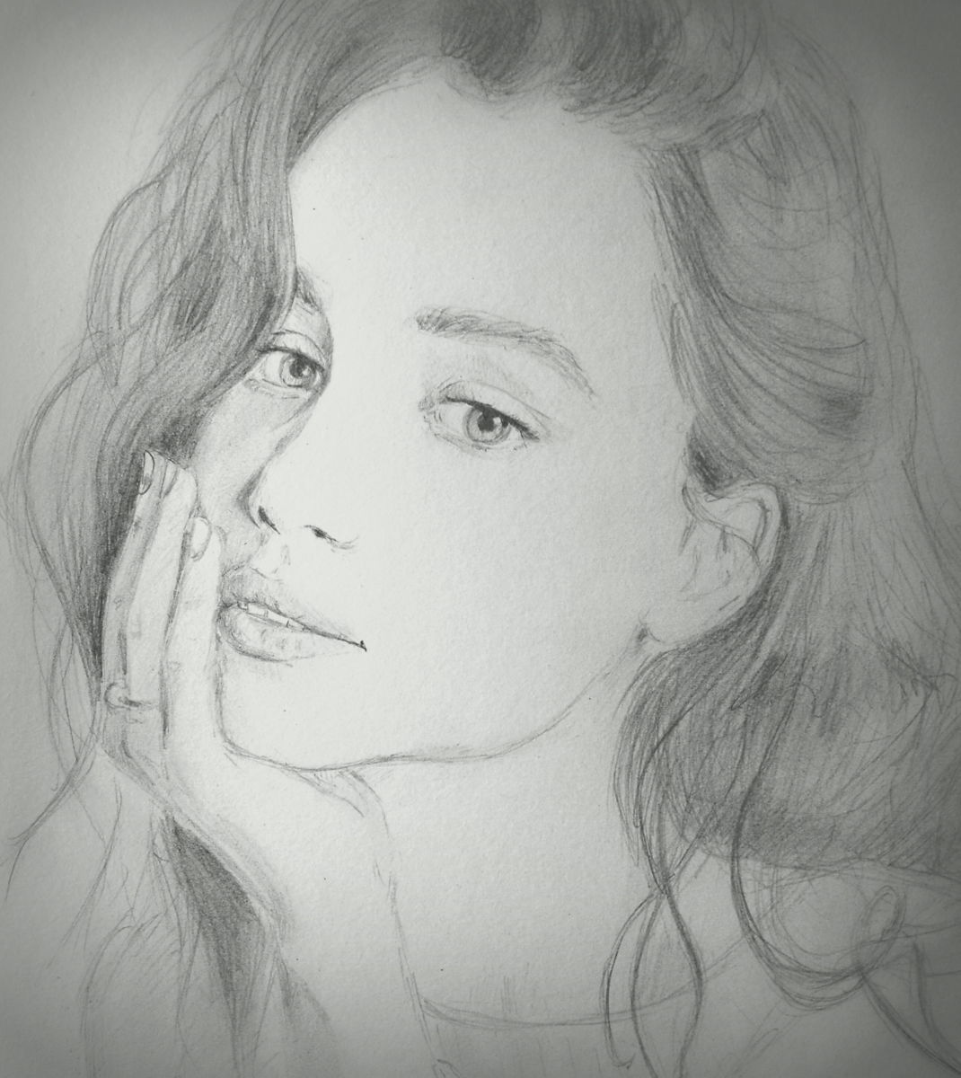 Emilia Clarke Drawing Pic