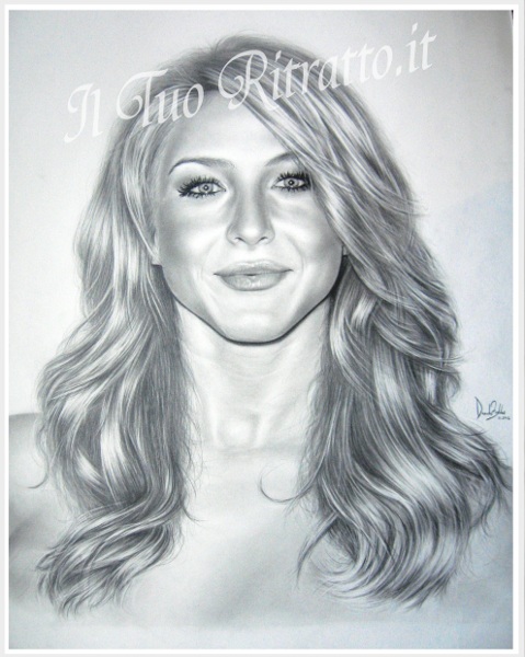 Julianne Hough Drawing Picture