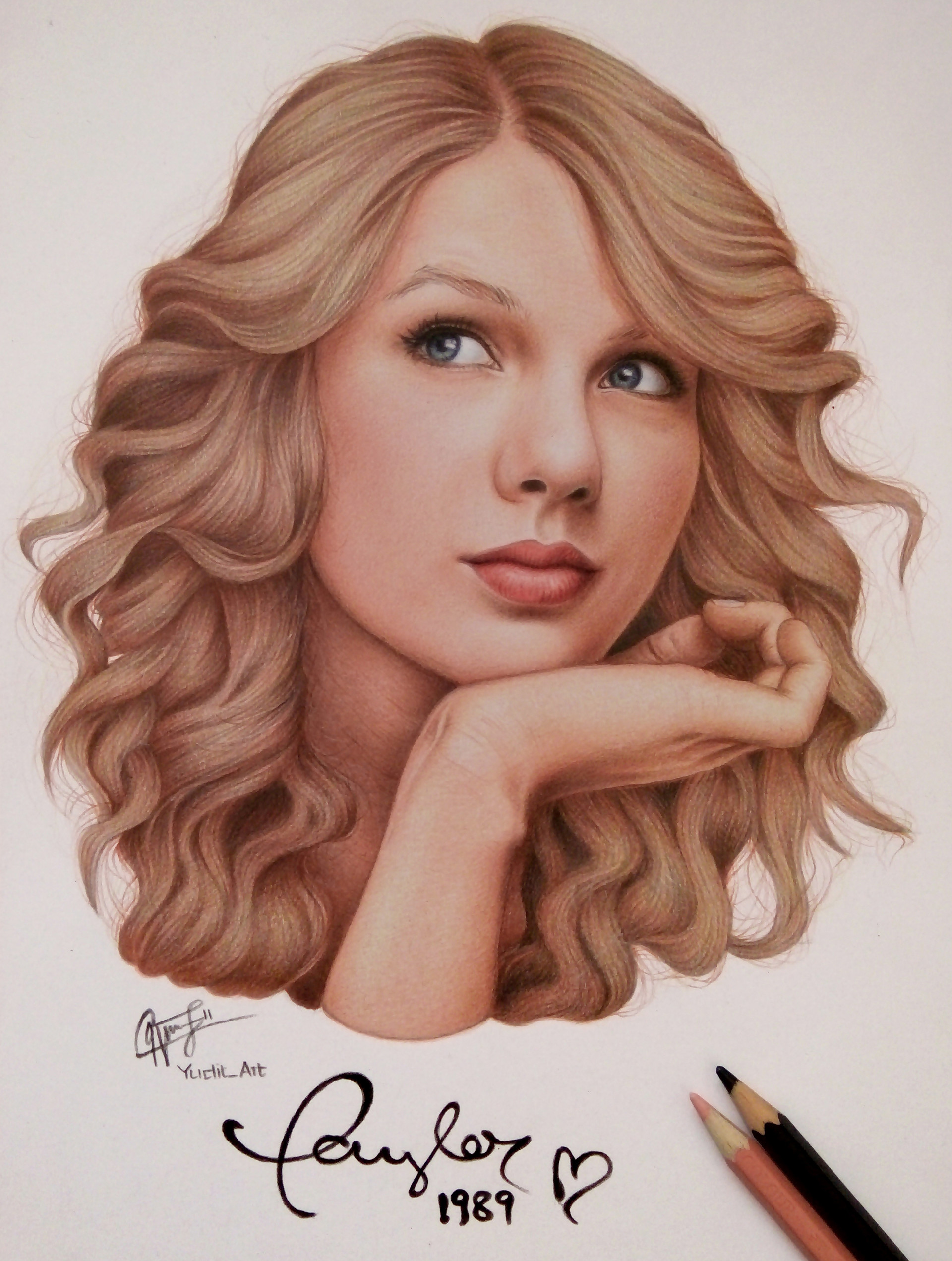 Taylor Swift Drawing High-Quality