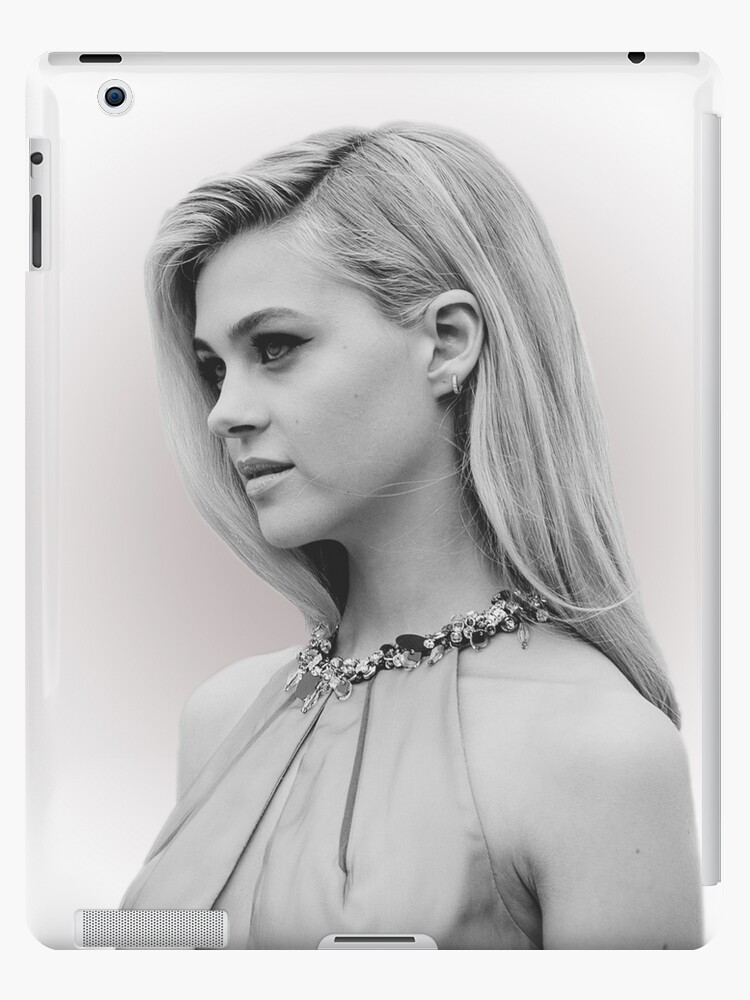 Nicola Peltz Drawing Photo